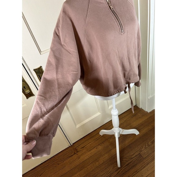 Urban Outfitters Women’s Taupe Cropped Mock Neck Sweatshirt Medium - Picture 2 of 8
